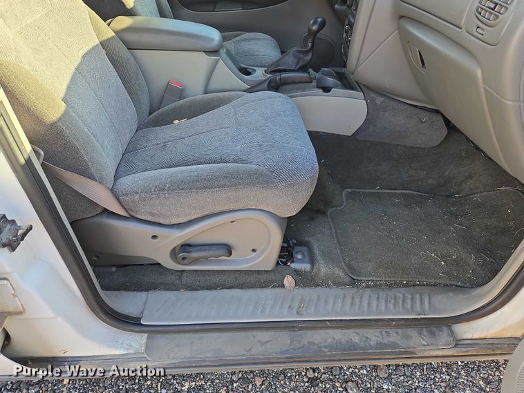 image for item DY1446 2004 Chevrolet TrailBlazer SUV