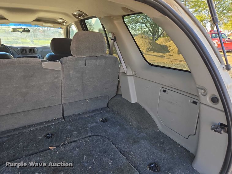 image for item DY1446 2004 Chevrolet TrailBlazer SUV