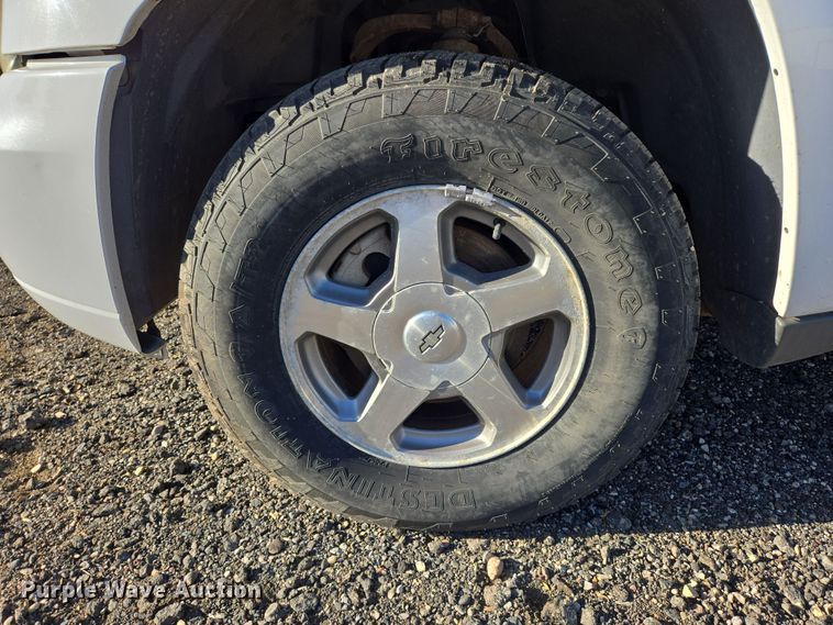 image for item DY1446 2004 Chevrolet TrailBlazer SUV