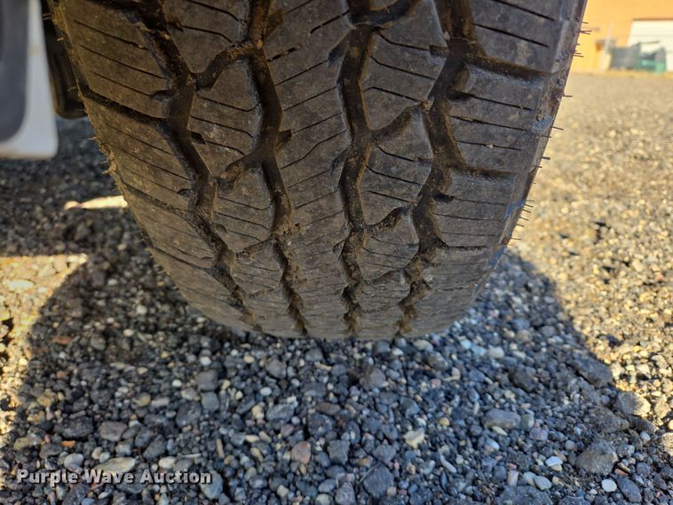 image for item DY1446 2004 Chevrolet TrailBlazer SUV