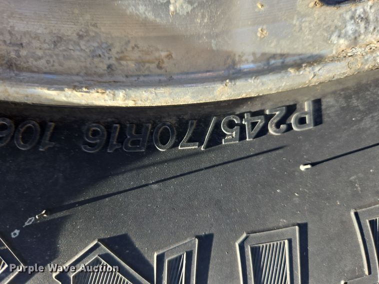 image for item DY1446 2004 Chevrolet TrailBlazer SUV