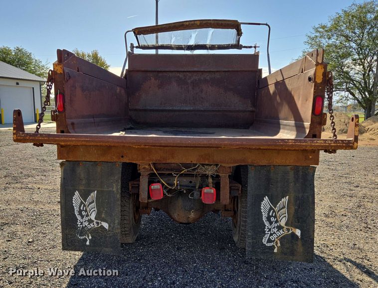 image for item DY1447 1999 International 4700 dump truck