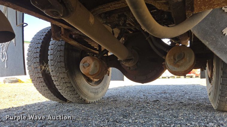 image for item DY1447 1999 International 4700 dump truck