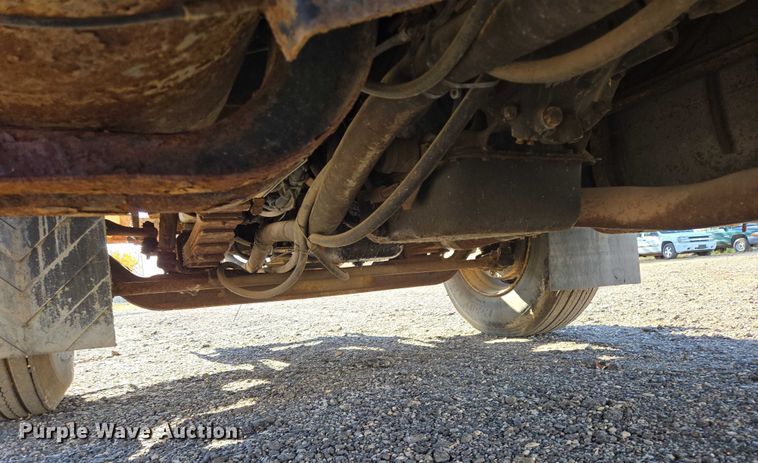 image for item DY1447 1999 International 4700 dump truck