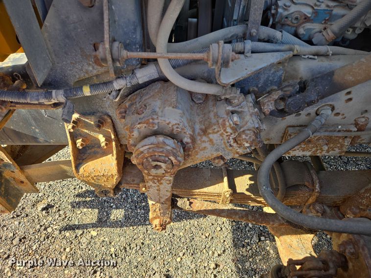 image for item DY1447 1999 International 4700 dump truck