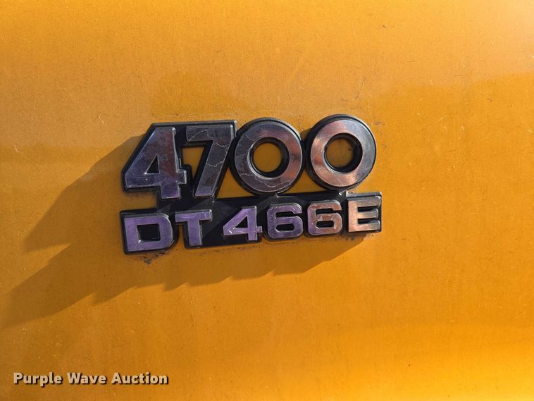 image for item DY1447 1999 International 4700 dump truck