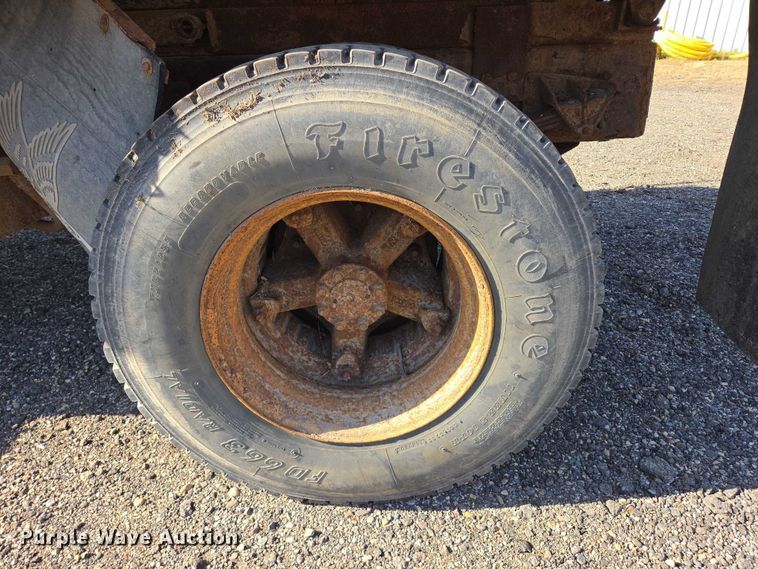 image for item DY1447 1999 International 4700 dump truck