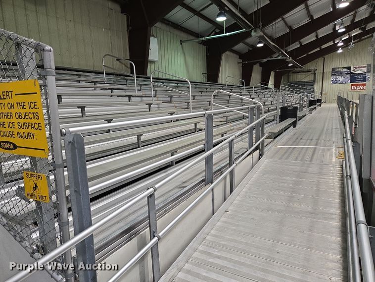 image for item DY1448 Aluminum bleachers