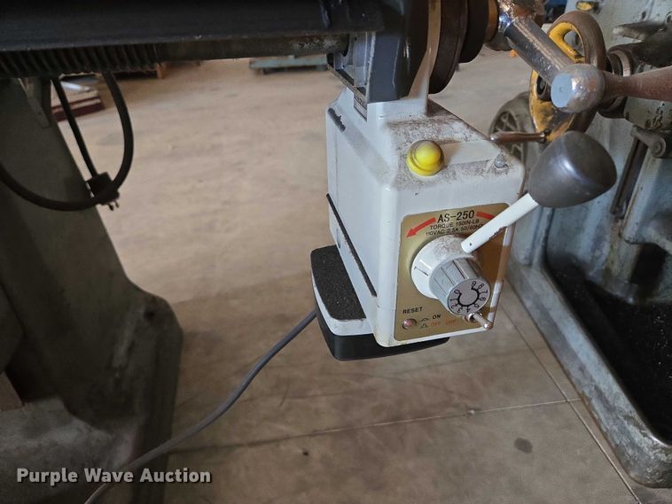 image for item DY1454 Bridgeport drill press