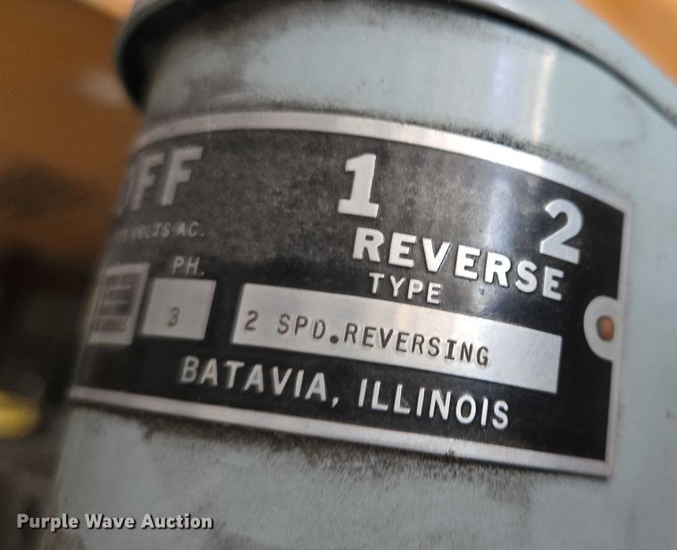 image for item DY1454 Bridgeport drill press