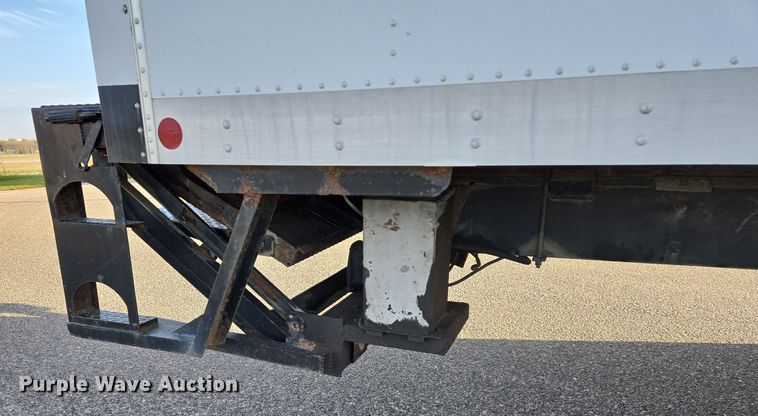 image for item DY1459 2004 International 4300 box truck