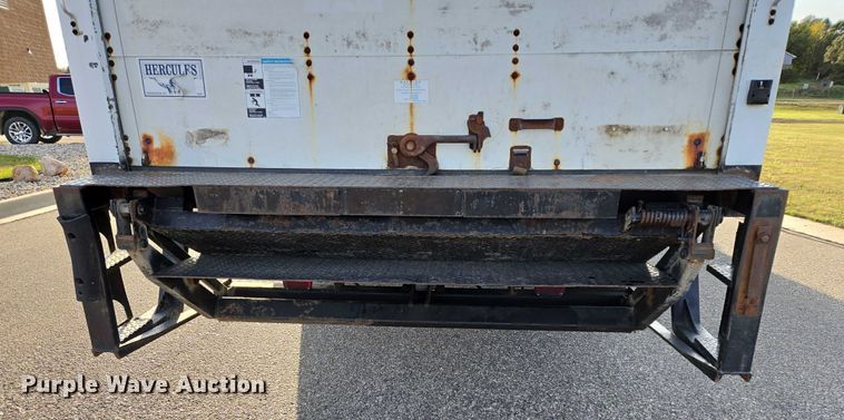 image for item DY1459 2004 International 4300 box truck