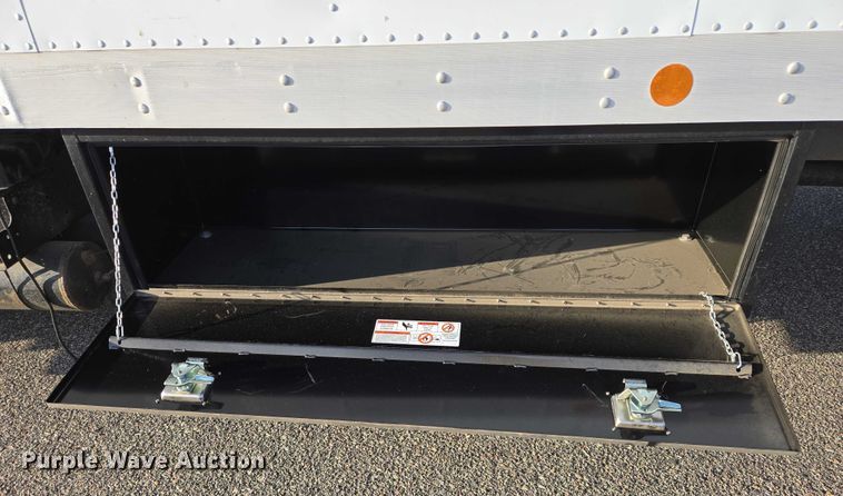 image for item DY1459 2004 International 4300 box truck