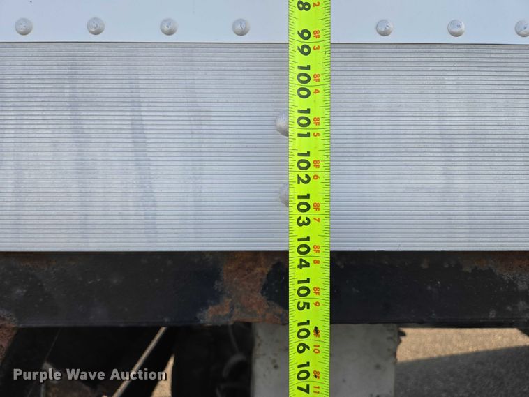 image for item DY1459 2004 International 4300 box truck