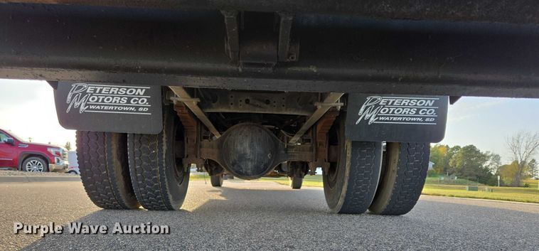 image for item DY1459 2004 International 4300 box truck