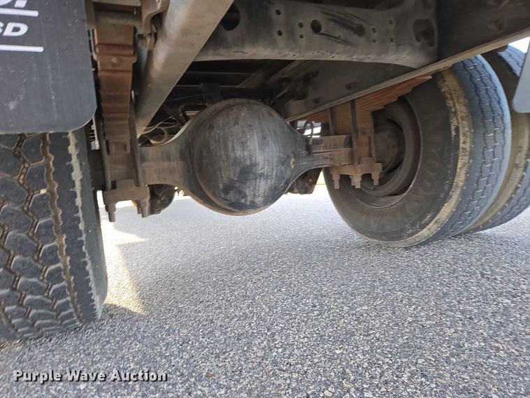 image for item DY1459 2004 International 4300 box truck