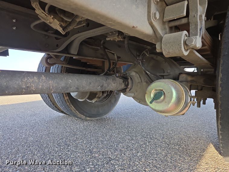 image for item DY1459 2004 International 4300 box truck