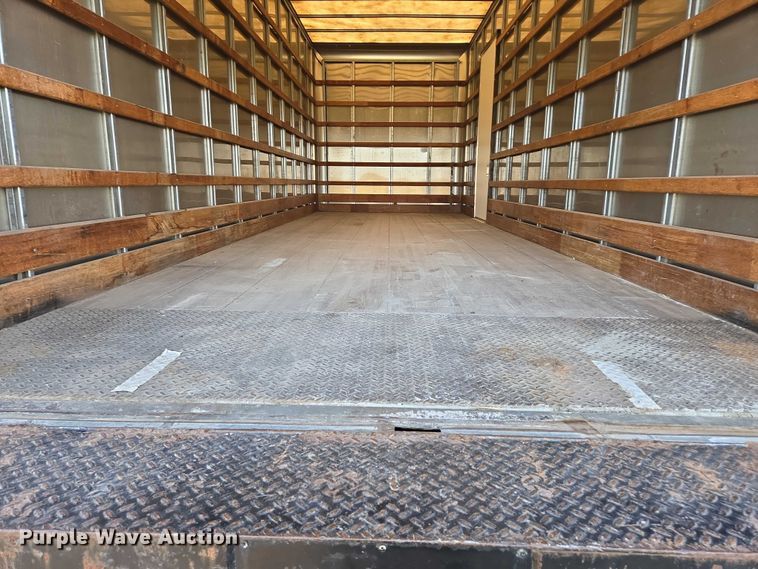 image for item DY1459 2004 International 4300 box truck