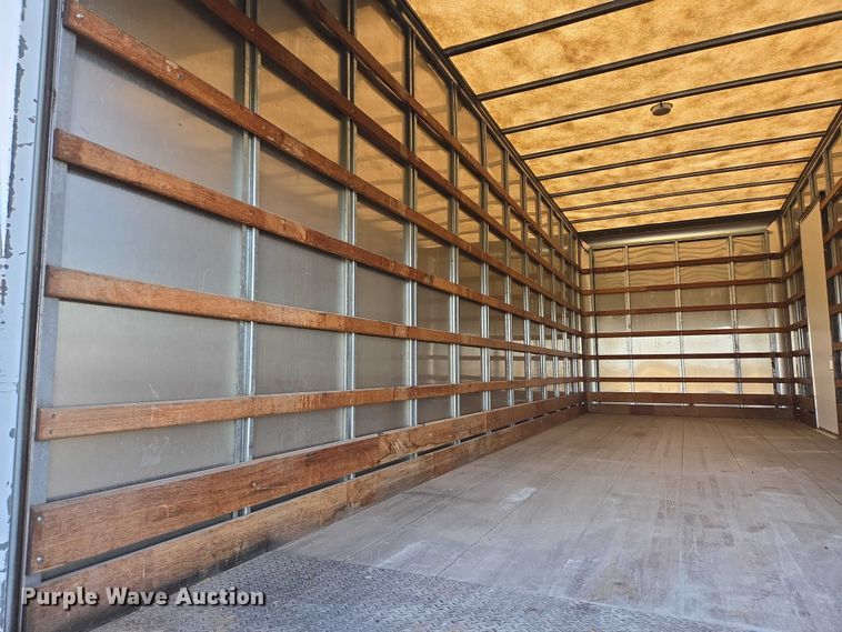 image for item DY1459 2004 International 4300 box truck