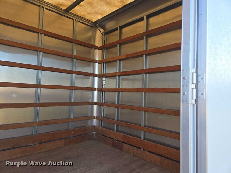 image for item DY1459 2004 International 4300 box truck