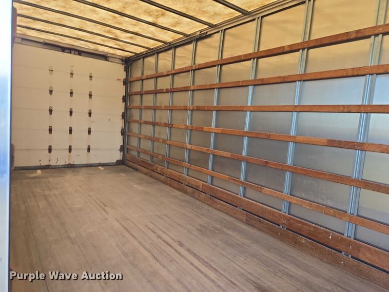 image for item DY1459 2004 International 4300 box truck