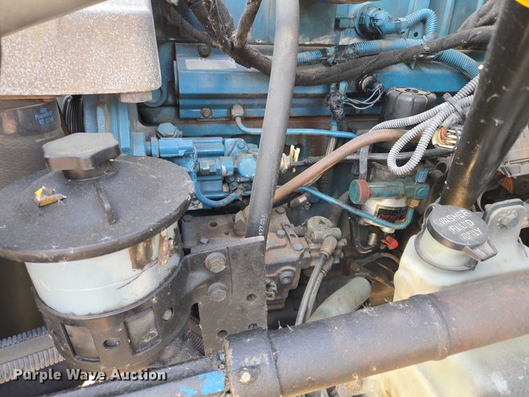 image for item DY1459 2004 International 4300 box truck