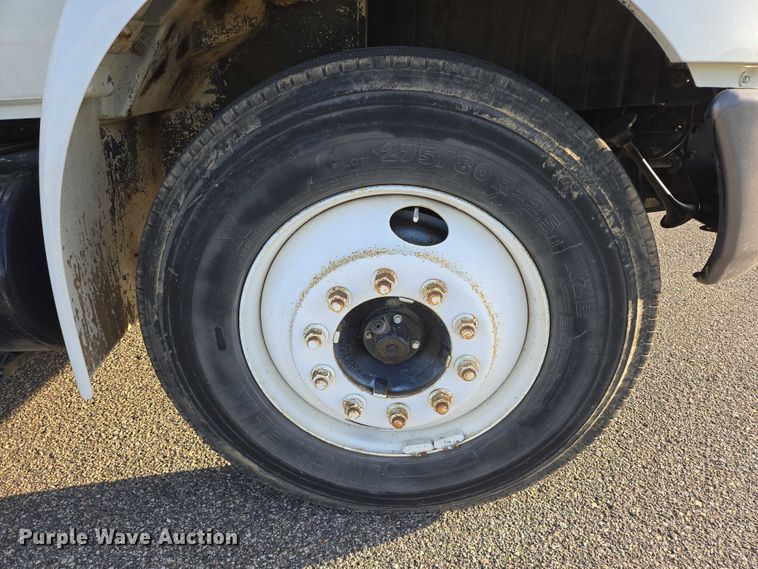 image for item DY1459 2004 International 4300 box truck