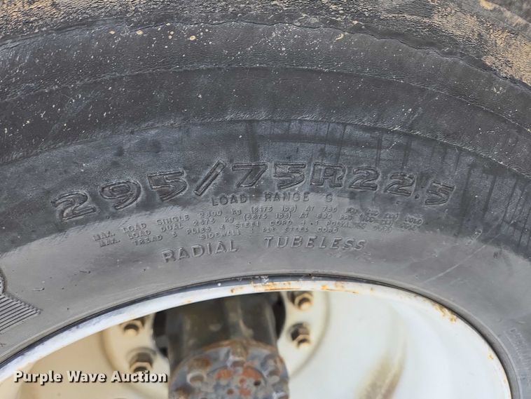 image for item DY1459 2004 International 4300 box truck