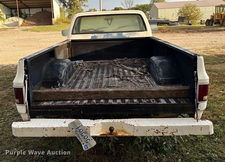 image for item DY8281 1986 Chevrolet C20 