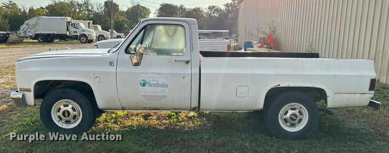 image for item DY8281 1986 Chevrolet C20 