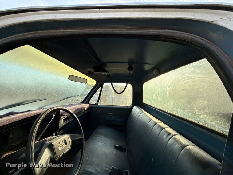 image for item DY8281 1986 Chevrolet C20 