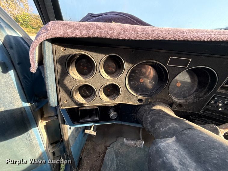 image for item DY8281 1986 Chevrolet C20 