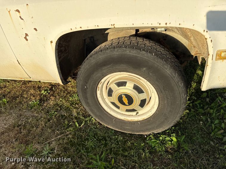 image for item DY8281 1986 Chevrolet C20 