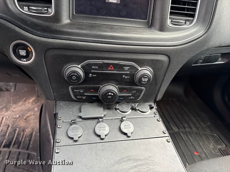 image for item DY8297 2018 Dodge Charger Police 