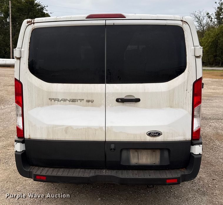 image for item DY8298 2019 Ford Transit 150 van