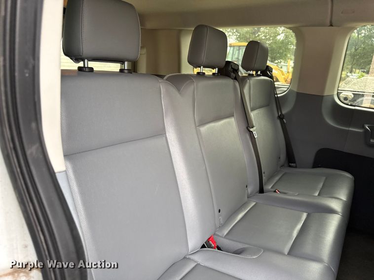 image for item DY8298 2019 Ford Transit 150 van