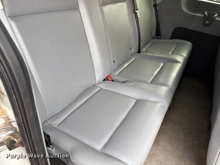 image for item DY8298 2019 Ford Transit 150 van