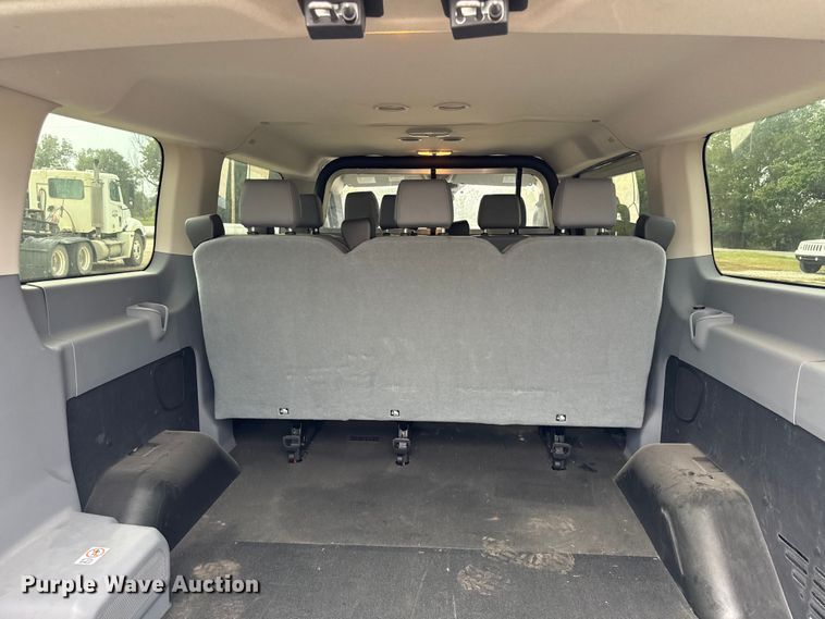 image for item DY8298 2019 Ford Transit 150 van