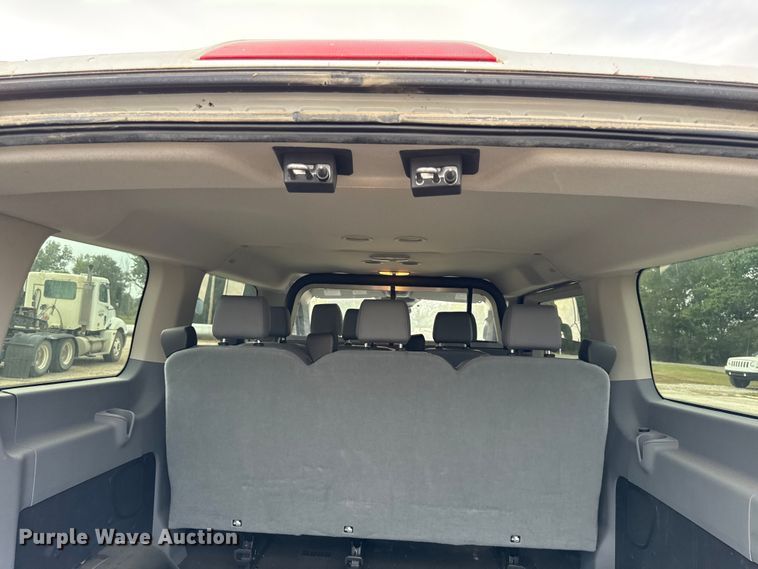 image for item DY8298 2019 Ford Transit 150 van