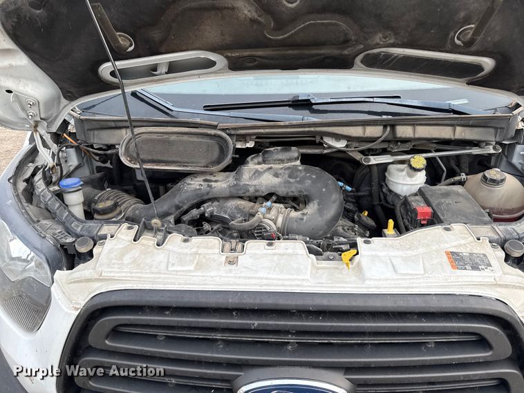 image for item DY8298 2019 Ford Transit 150 van