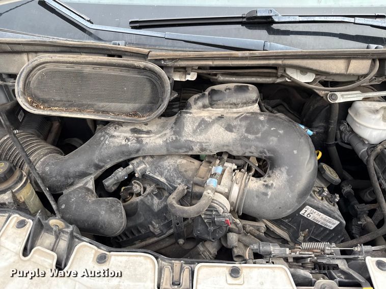 image for item DY8298 2019 Ford Transit 150 van