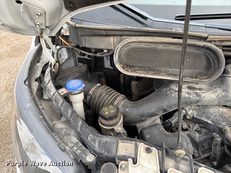 image for item DY8298 2019 Ford Transit 150 van