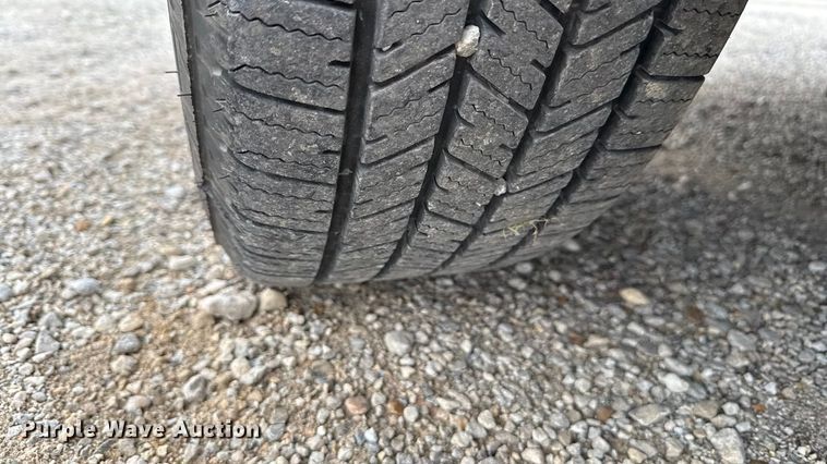 image for item DY8298 2019 Ford Transit 150 van