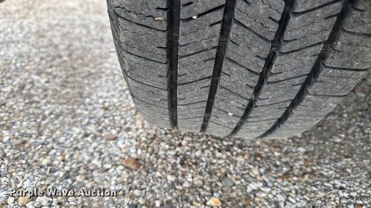 image for item DY8298 2019 Ford Transit 150 van