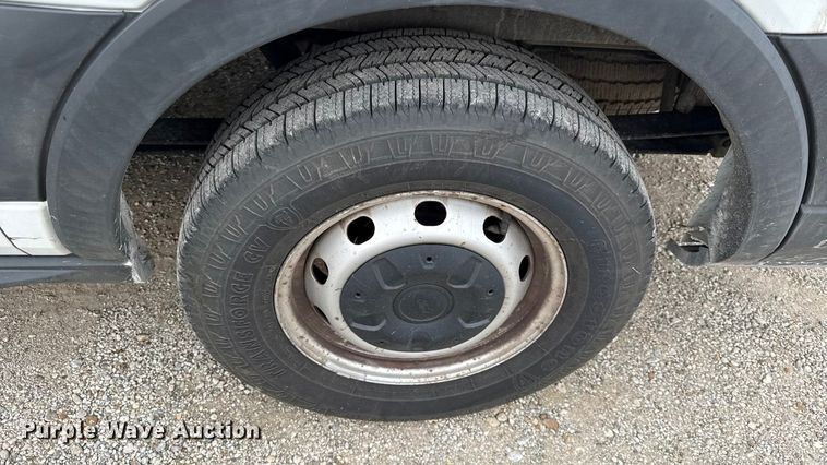 image for item DY8298 2019 Ford Transit 150 van