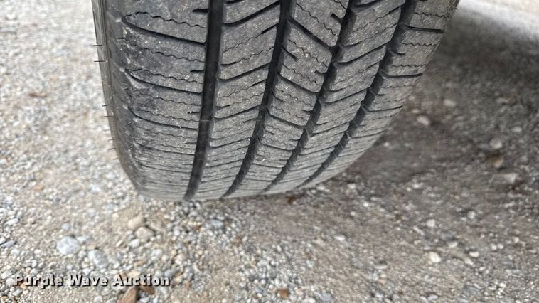 image for item DY8298 2019 Ford Transit 150 van