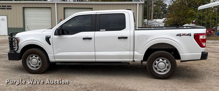 image for item DY8299 2021 Ford F150 XL SuperCrew pickup truck