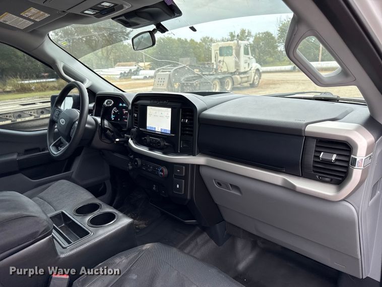 image for item DY8299 2021 Ford F150 XL SuperCrew pickup truck