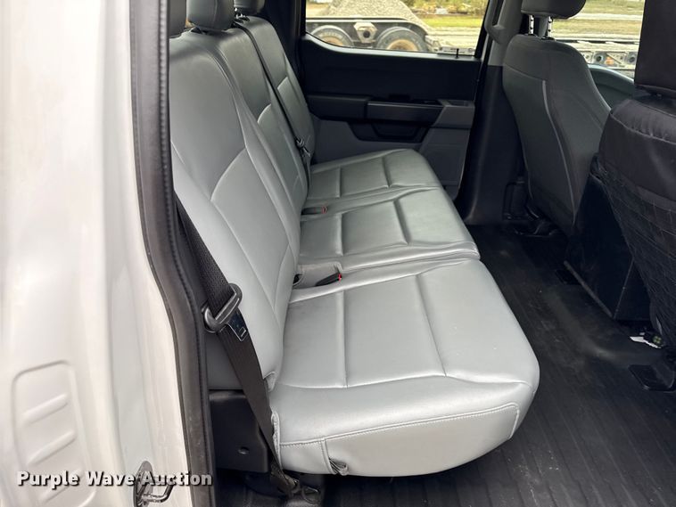 image for item DY8299 2021 Ford F150 XL SuperCrew pickup truck