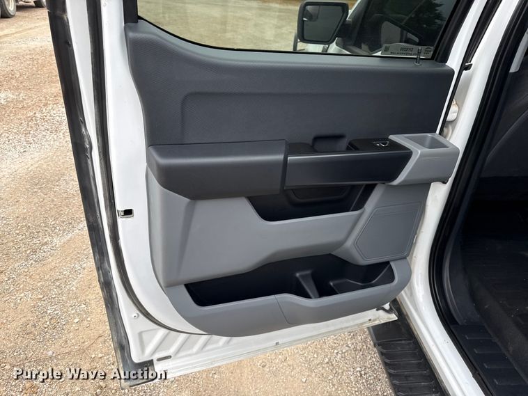 image for item DY8299 2021 Ford F150 XL SuperCrew pickup truck